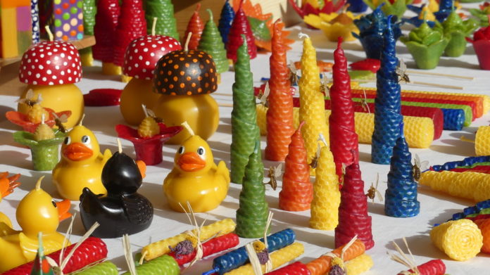 Feria de Artesanía, en la Plaza del Jardinillo, en una anterior edición. (Foto: La Crónic@)