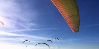 Parapente desde la Muela de Alarilla.