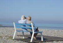 Habrá que esperar para ver a jubilados viajando por España con el IMSERSO.