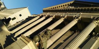 Conseguir ser diputado es, aritméticamente, más fácil que ganar una oposición