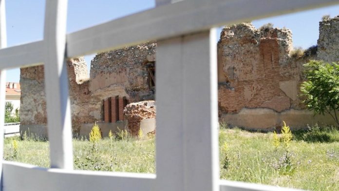 Los restos del Alcázar de Guadalajara han recibido ya inversiones, sin muchos resultados visibles.