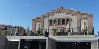 En el nuevo Mercado de Abastos, con una moneda especial y fianza por el vaso