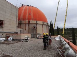 Esta imagen es irrepetible, tras las demoliciones habidas; tampoco parece que pueda repetirse el uso para energía nuclear de este mismo entorno.