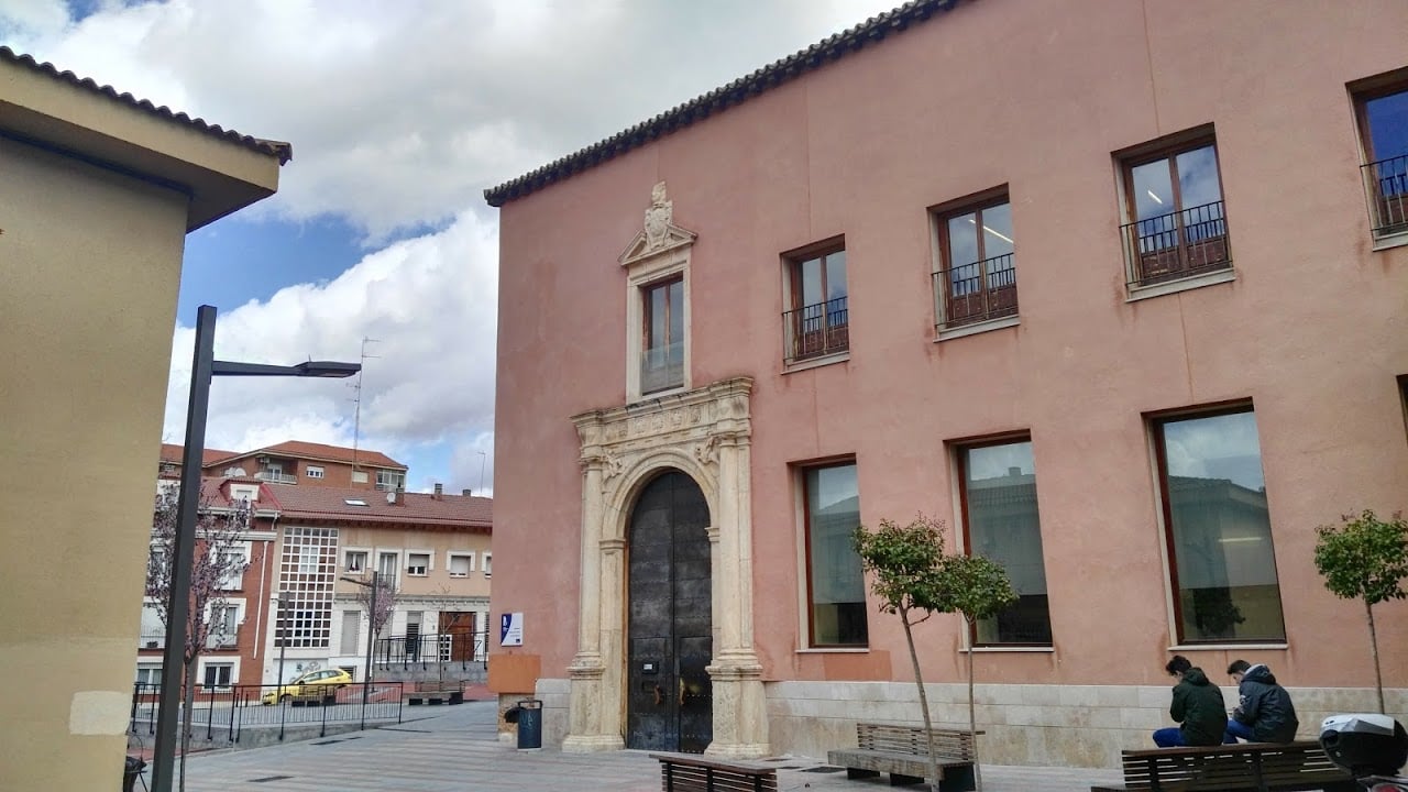 Biblioteca Provincial de Guadalajara, en Dávalos. (Foto: La Crónic@)