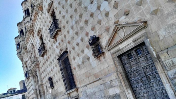 El Palacio del Infantado será cita obligada en Guadalajara a partir del 18 de diciembre. (Foto: La Crónic@)