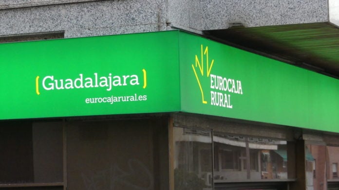 Oficina de Eurocaja Rural en Guadalajara. (Foto: La Crónic@)