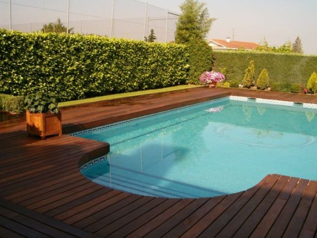 Ejemplo de piscina en un chalet particular.