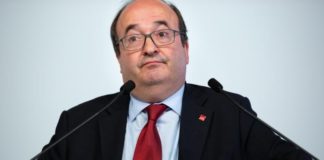 Iceta le pide a Page que se comporte «con respeto»