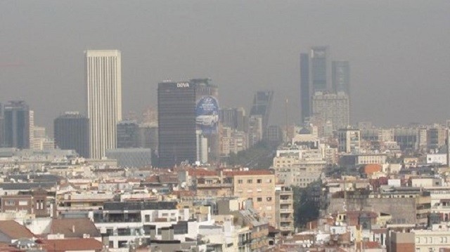 La contaminación de Madrid tiene su réplica en Azuqueca, favorecida por los diésel y por el calor Lo que se contamina en las ciudades y por la industria puede mejorar algo la renta de los agricultores.