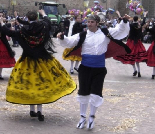 Actuación de la Escuela de Folklore de la Diputación de Guadalajara, en una imagen de archivo.