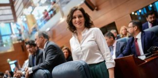 La presidenta de Madrid hace un nuevo guiño a la colaboración con Castilla-La Mancha