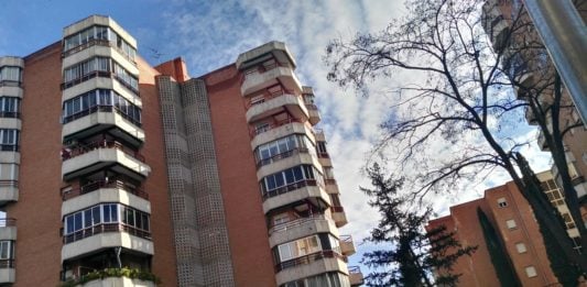 Cortes de agua en numerosas calles de Guadalajara el 17 y el 18 de febrero Viviendas en la calle Cifuentes de Guadalajara. (Foto: La Crónic@)
