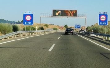 La R-2 está siendo más rentable que nunca para el Estado Peaje en la R-2, de los que habrá que seguir pagando incluso si la Junta consigue lo que reclama. (Foto: La Crónic@)