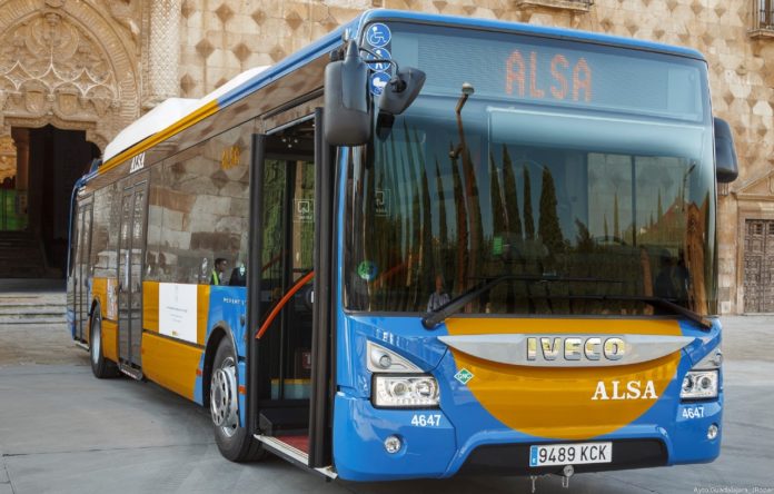 Uno de los autobuses de ALSA en servicio en Guadalajara hasta, al menos, 2023. (Foto: La Crónic@)
