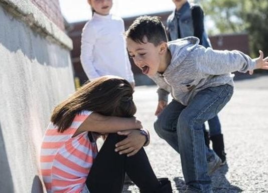 El acoso "cara a cara" ha dejado paso al que se realiza por las redes sociales.