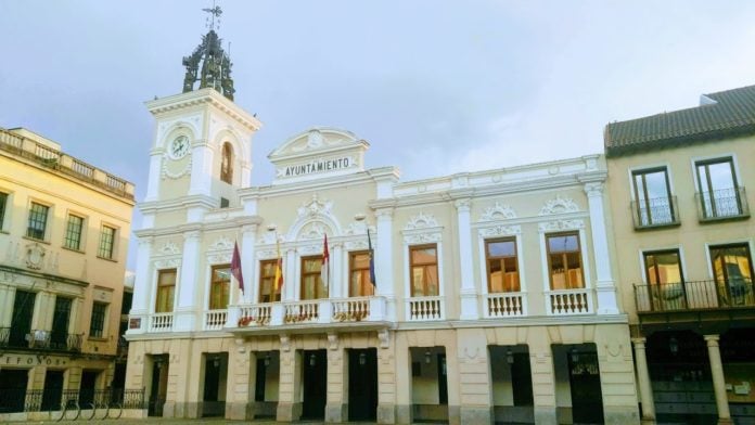 Fachada del Ayuntamiento de Guadalajara. (Foto: La Crónic@)