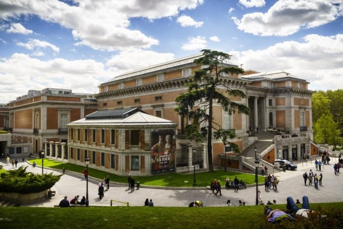 Exterior del Museo del Prado, en Madrid.