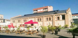 Todos en desacuerdo sobre el Mercado de Abastos Lejanos tiempos ya en los que la campa del Mercado de Abastos alguna actividad, aunque fuera cuestionada. (Foto: La Crónic@)