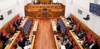 Sesión de Pleno de las Cortes de Castilla-La Mancha