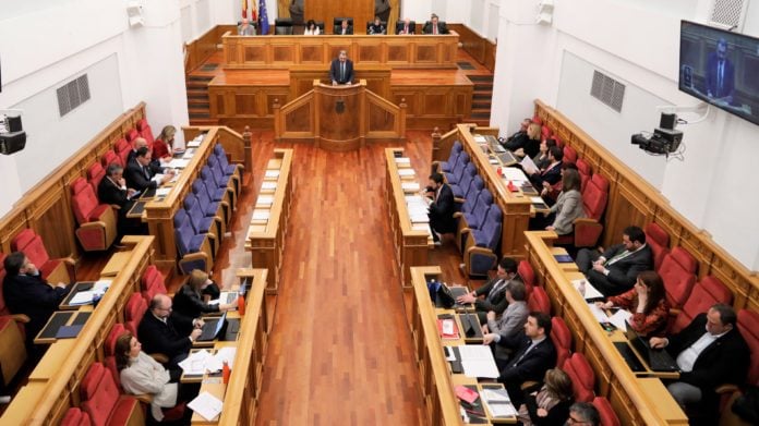 Sesión de Pleno de las Cortes de Castilla-La Mancha