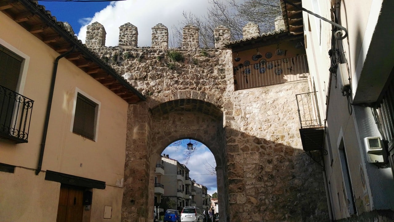 Brihuega.Puerta de la Cadena. (Foto: La Crónic@)