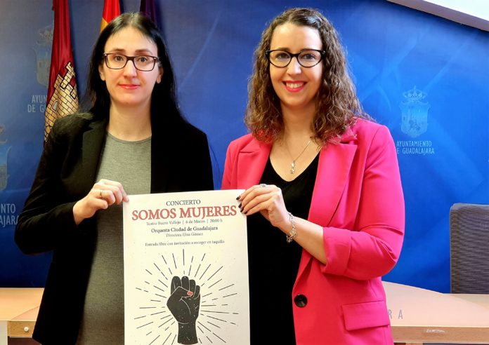 Elisa Gómez y Sara Simón.