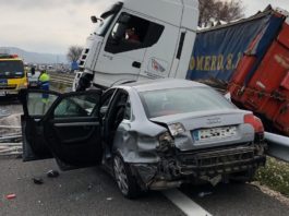 El camionero causante de este accidente terminó siendo detenido por la Guardia Civil.