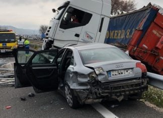 La Iglesia Católica te pide que seas prudente al volante El camionero causante de este accidente terminó siendo detenido por la Guardia Civil.