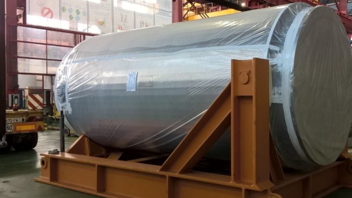 Uno de los contenedores utilizados en el ATI de Trillo, listo para su envío a la central nuclear alcarreña. Uno de los contenedores utilizados en el ATI de Trillo, listo para su envío a la central nuclear alcarreña.