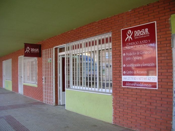 El local de Didesur en Azuqueca motivo del enfrentamiento entre políticos del PSOE.