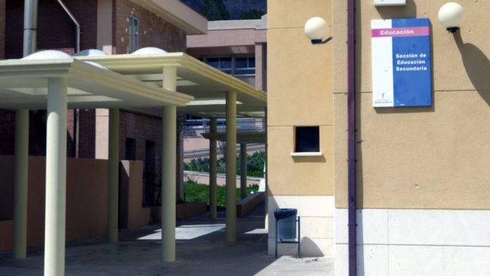 Exterior del Instituto de Brihuega.