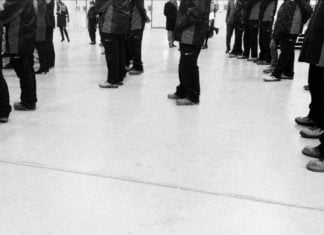 Quedarte sin trabajo también es cuestión de género Trabajadores de logística en una empresa de la provincia de Guadalajara. (Foto: La Crónic@)