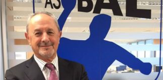 Adolfo Aragonés, en la sede de Asobal.