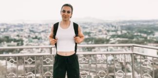 Atrapada en Tailandia una monitora del Alcarreño de Salvamento Serena Juan, en sus primeros días en Tailandia.