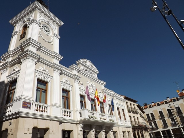 Fachada del Ayuntamiento de Guadalajara. (Foto: La Crónic@