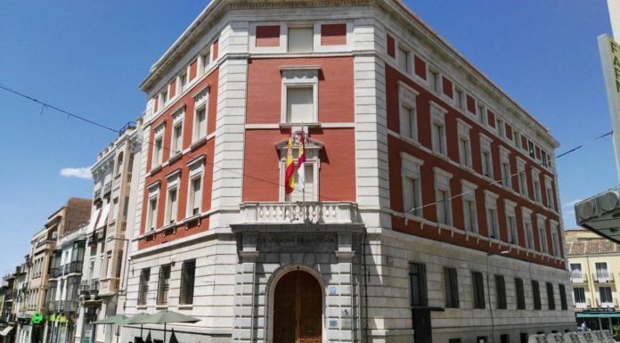 Delegación de Hacienda en la calle Mayor de Guadalajara. Agencia Tributaria. (Foto: La Crónic@)