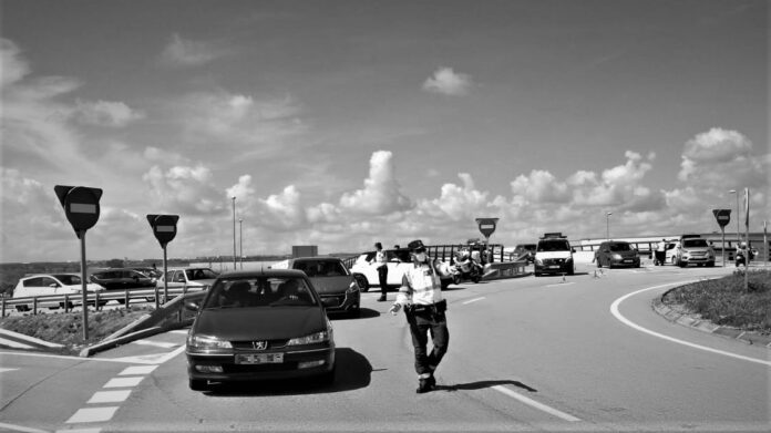 Control de la Guardia Civil en una carretera de la provincia de Guadalajara.