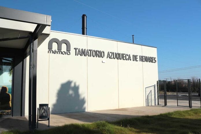 Exterior del tanatorio de Azuqueca de Henares.