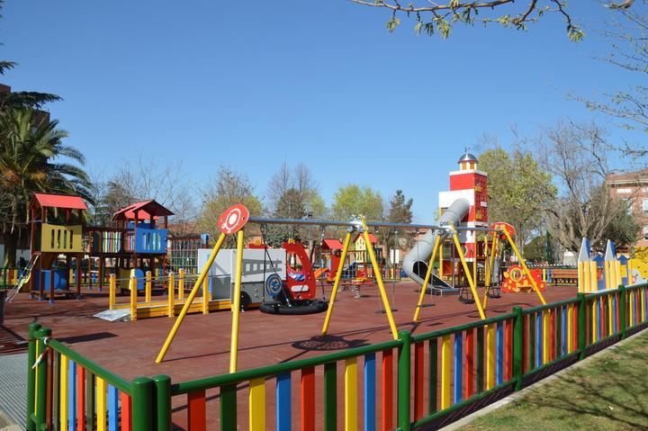 Zona infantil en un parque de Azuqueca, antes de la pandemia del coronavirus.