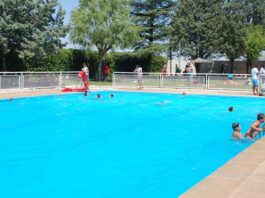 Piscina municipal de Yunquera de Henares.