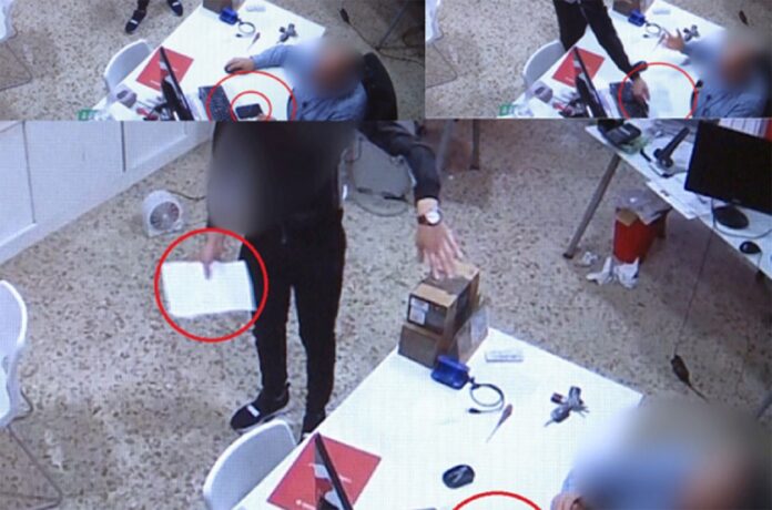 Uno de los detenidos en pleno robo por el método de la muleta.