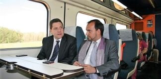 Page viajó hasta Sigüenza en 2013 en el mismo tren que acaba de anunciar que defenderá ante Fomento.