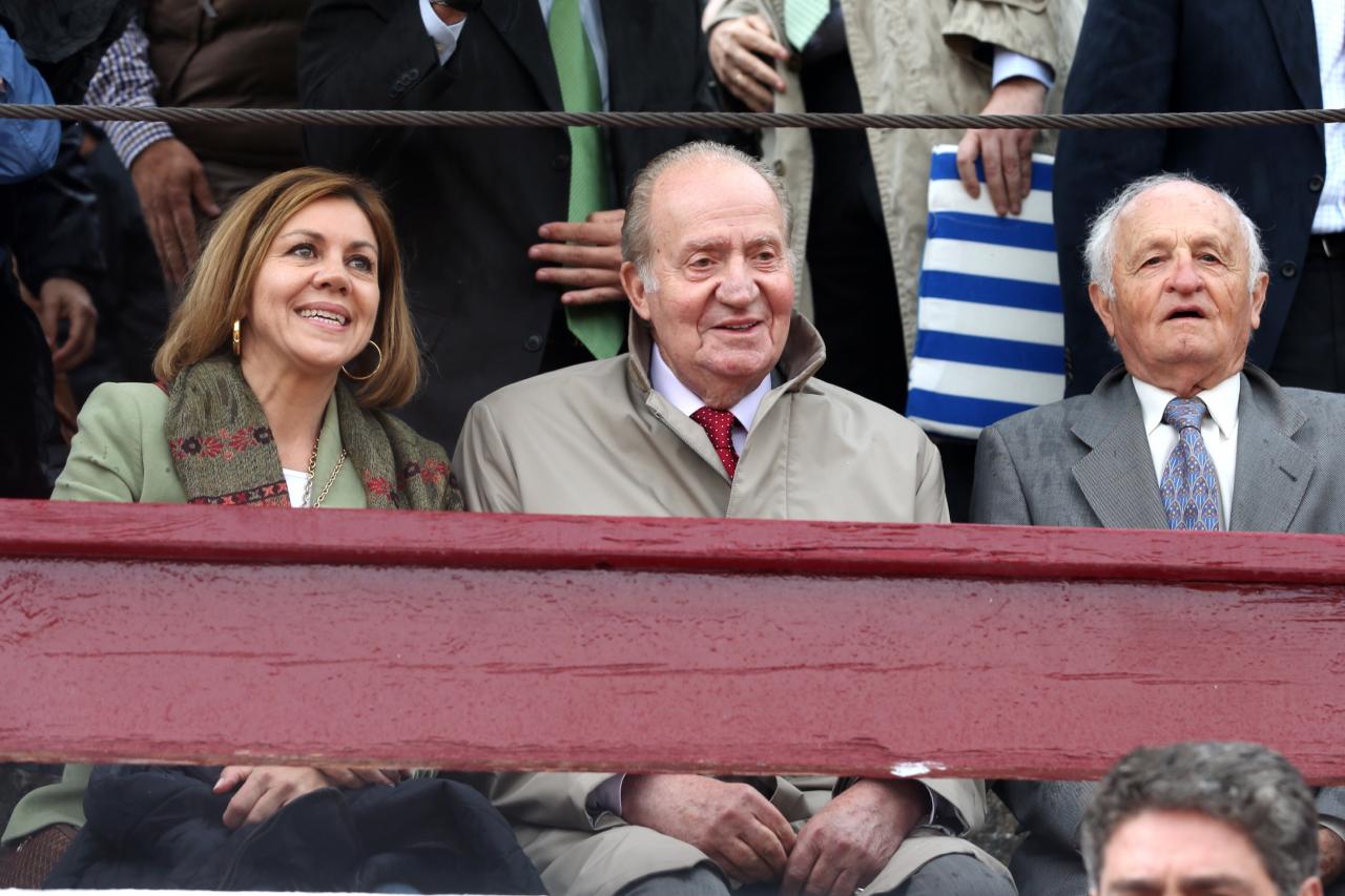 Juan Carlos I, durante una corrida de toros en Brihuega.