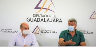 Latre y Esteban, en rueda de prensa en la Diputación de Guadalajara.