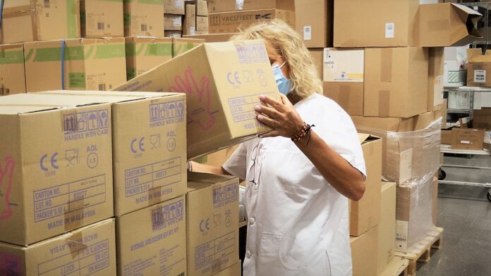 Llegada a Guadalajara de material de protección frente al COVID-19.