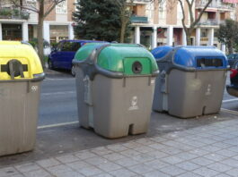 Contenedores para reciclado en una calle de Guadalajara. (Foto:: La Crónic@)