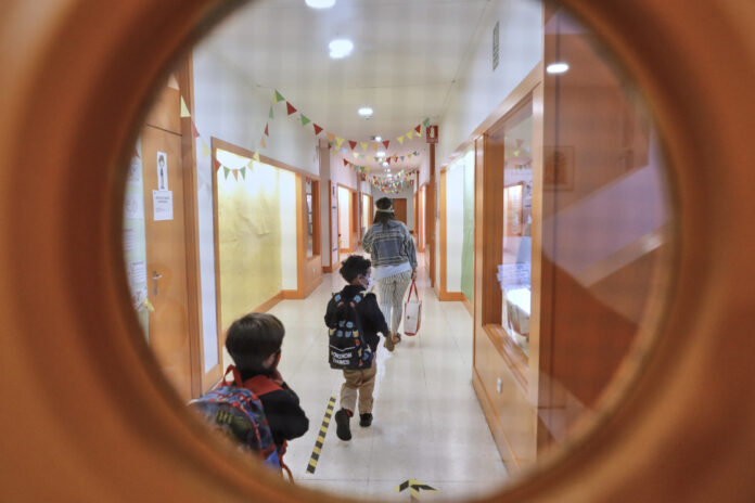 Complicada vuelta al cole en septiembre de 2020. (Foto: EP)