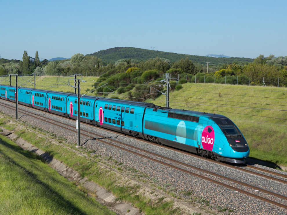 Ouigo cubrirá la línea de alta velocidad entre Madrid y Barcelona con trenes de dos pisos.