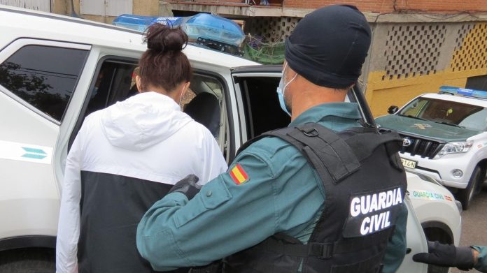 Una de las detenidas por la Guardia Civil en esta operación.