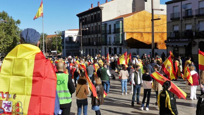 En la Plaza de España de Guadalajara, el 12 de octubre de 2020. (Foto: La Crónic@)